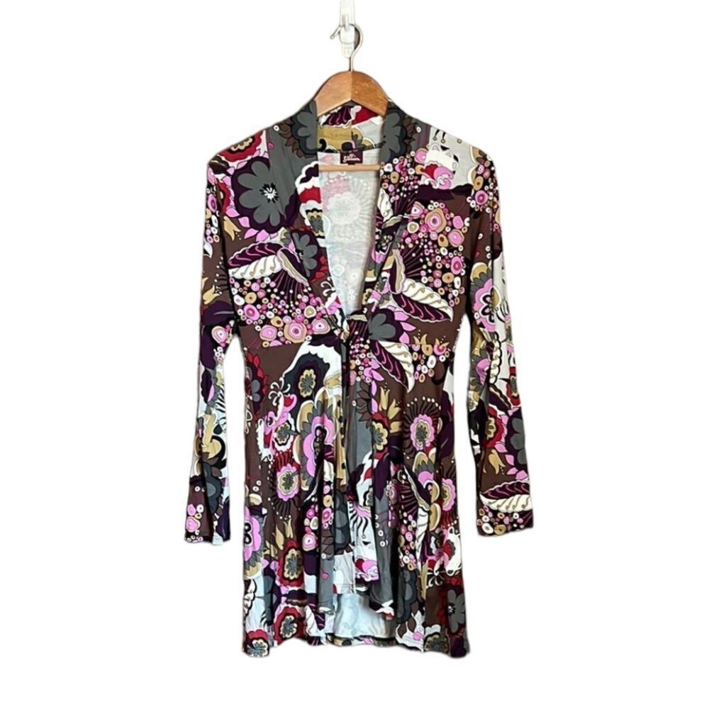 Salaam groovy patterned long sleeve tie top. Size small